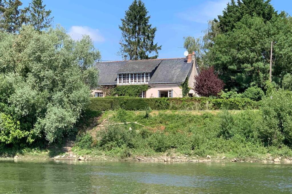 Béhuard : Maison vue Loire Exterior foto