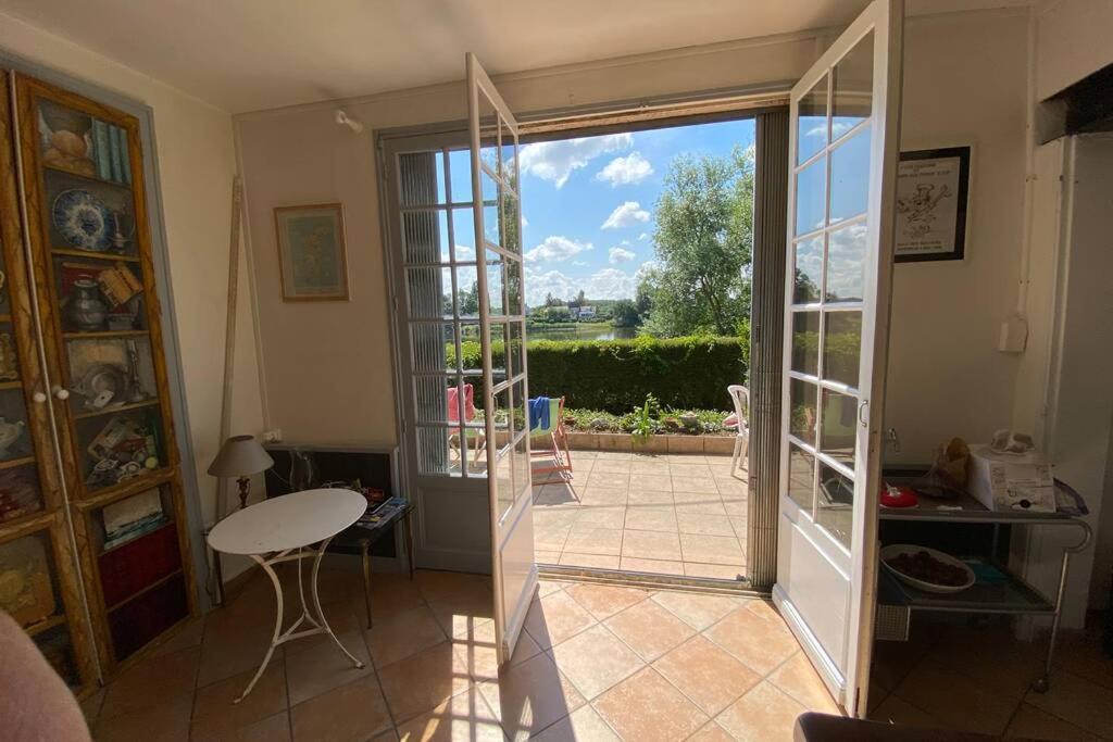 Béhuard : Maison vue Loire Exterior foto